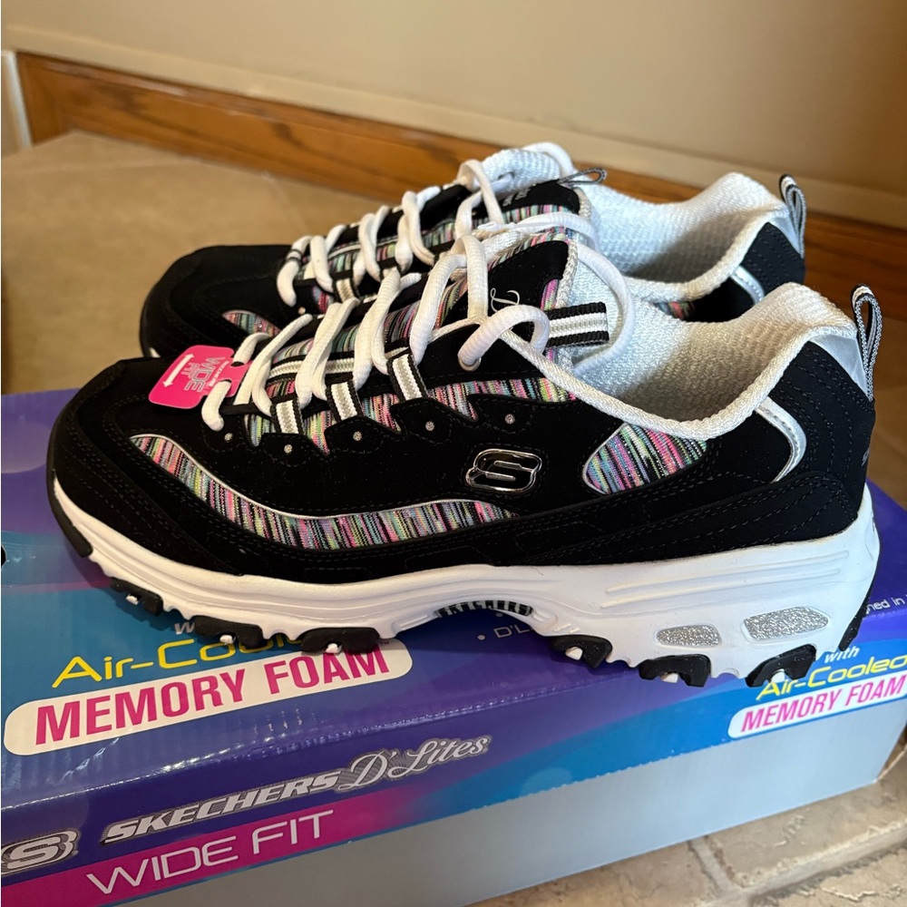 Sketcher D’Lites shoe